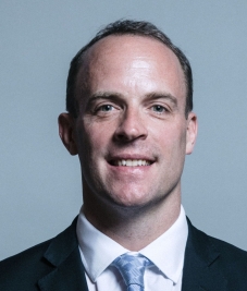 Official_portrait_of_Dominic_Raab_crop_2
